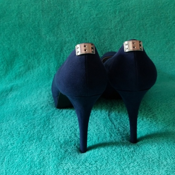 Tacones - Picture 4 of 4